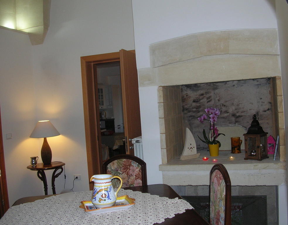 Bed and Breakfast Casina Dei Nonni Carpignano Salentino Exterior foto